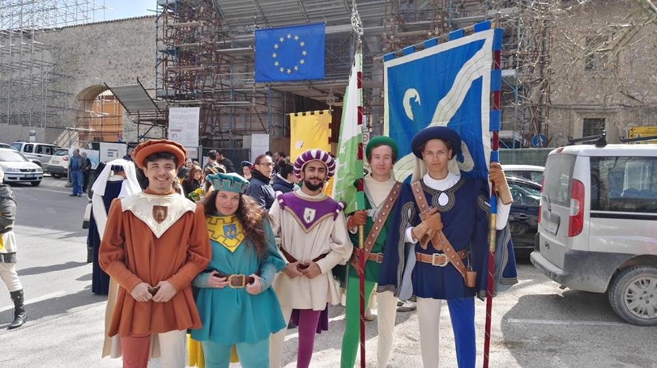 55512203_325916404726779_384782022649839616_n