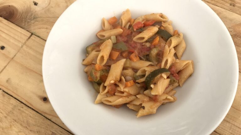 Magic Tomato and Veggies Pasta