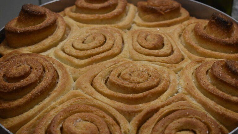 Cinnamon rolls